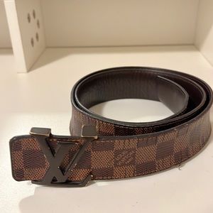 AUTHENTIC Louis Vuitton mens belt